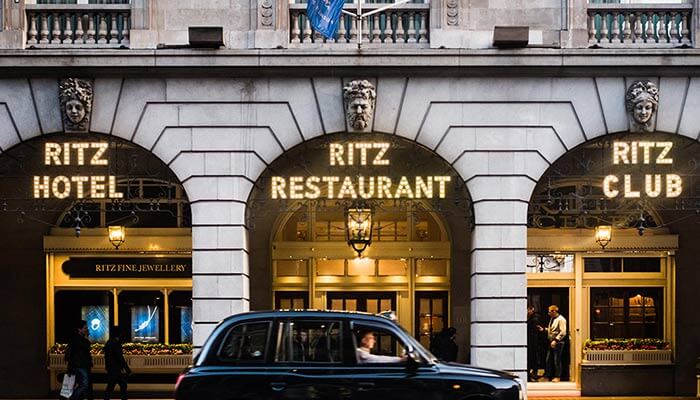 Der Ritz Club